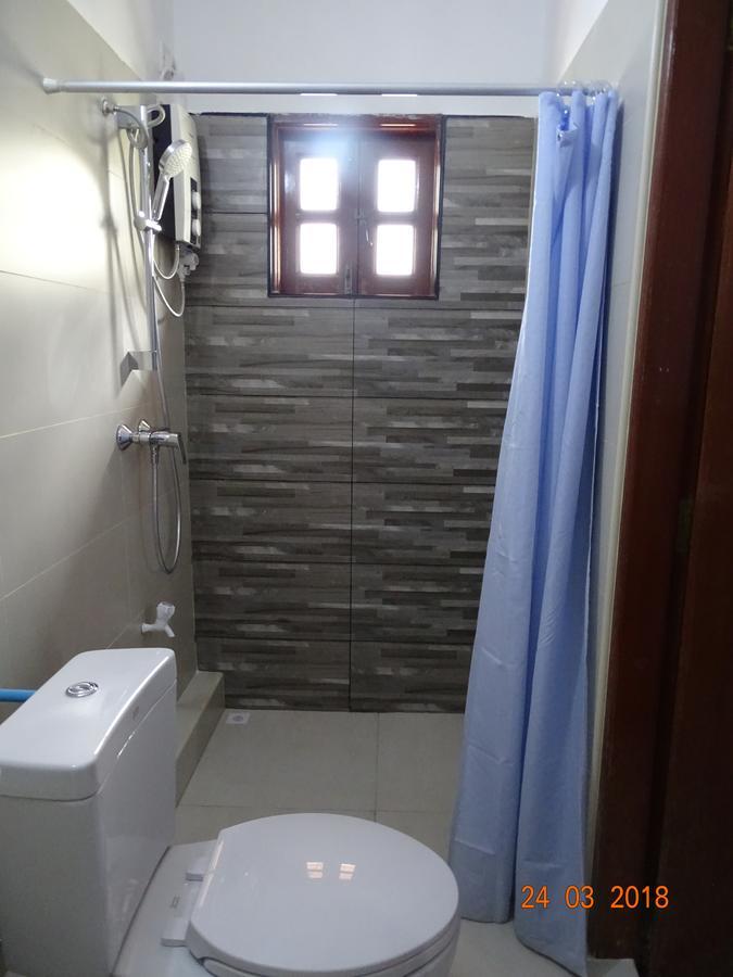 Skai Lodge Мале Екстериор снимка